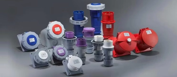 Industrial Sockets untuk Aplikasi Berat